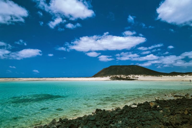 https://lascasascanarias.com/blog/2015/04/23/5-places-to-visit-fuerteventura/