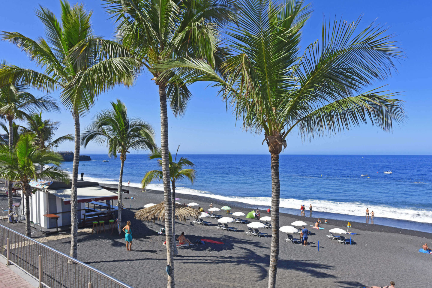 An unforgettable day in the seaside town of Puerto Naos, La Palma